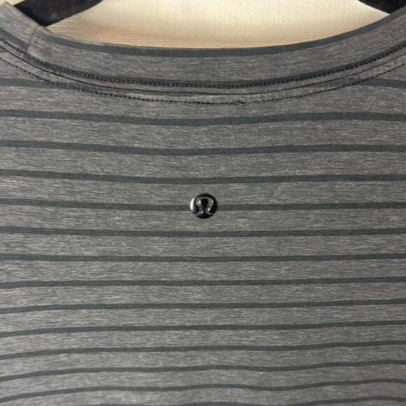 Lululemon Tee Shirt - Men's Medium[?] - Picture 4 of 6